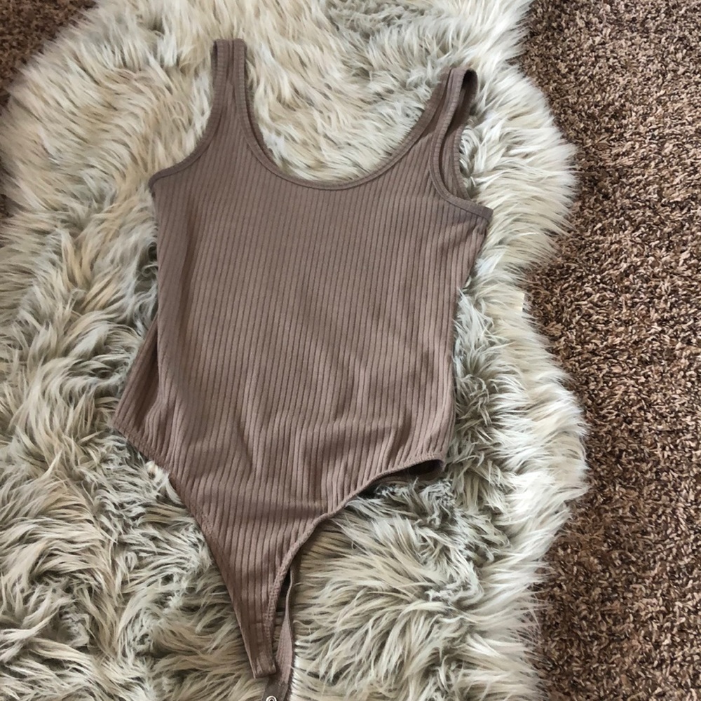 Tan Tank